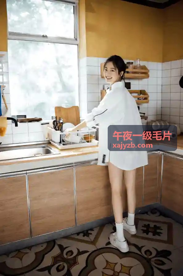 邻家人妻的周末惊喜派对 - 高清无码午夜一级毛片